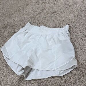 Lululemon Hotty Hot high Rise shorts